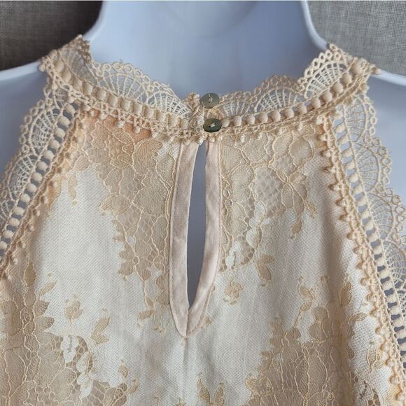 NWOT- ENTRO Cold Shoulder Lace Blouse - Picture 10 of 15